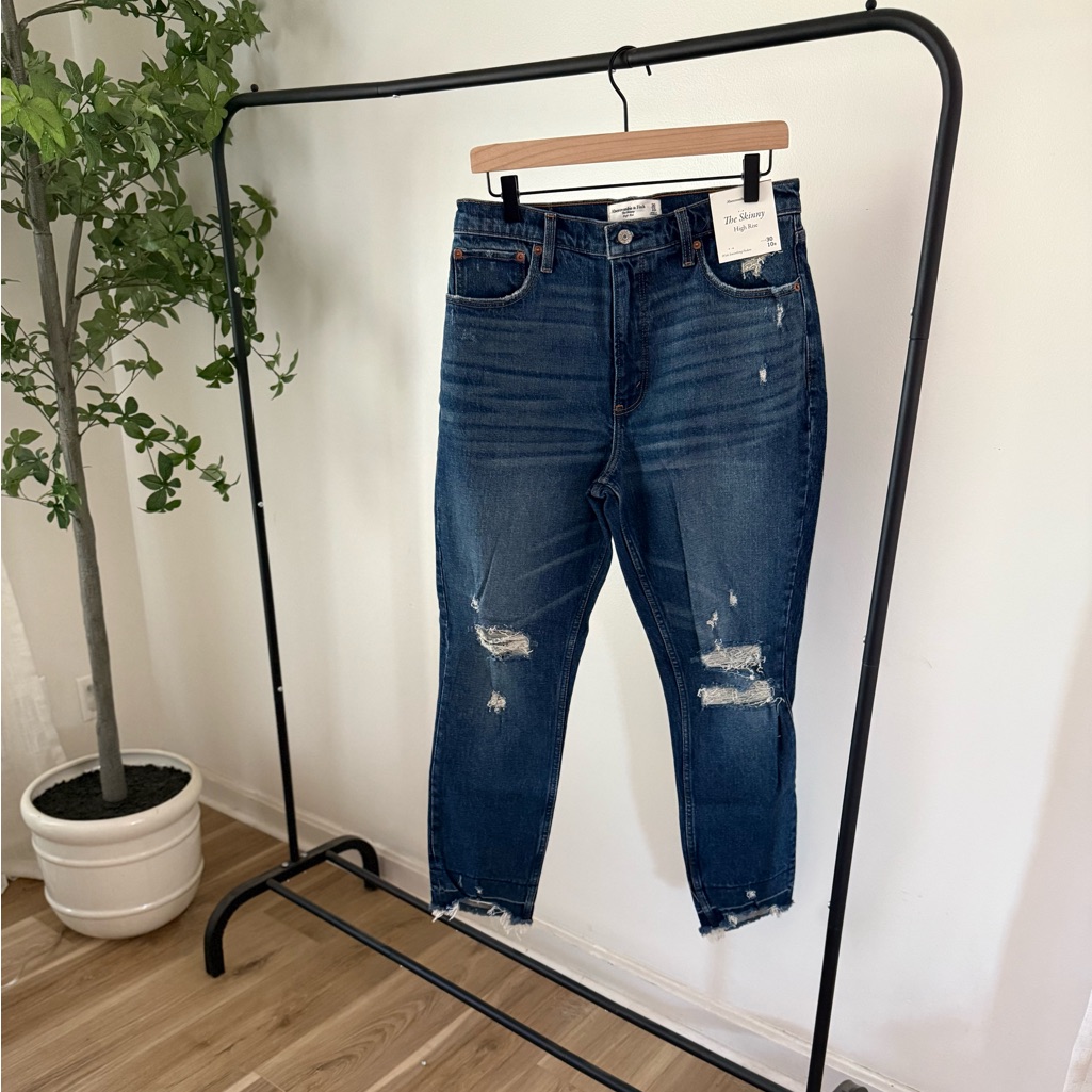 Abercrombie & Fitch The Skinny Hi-Rise Jeans